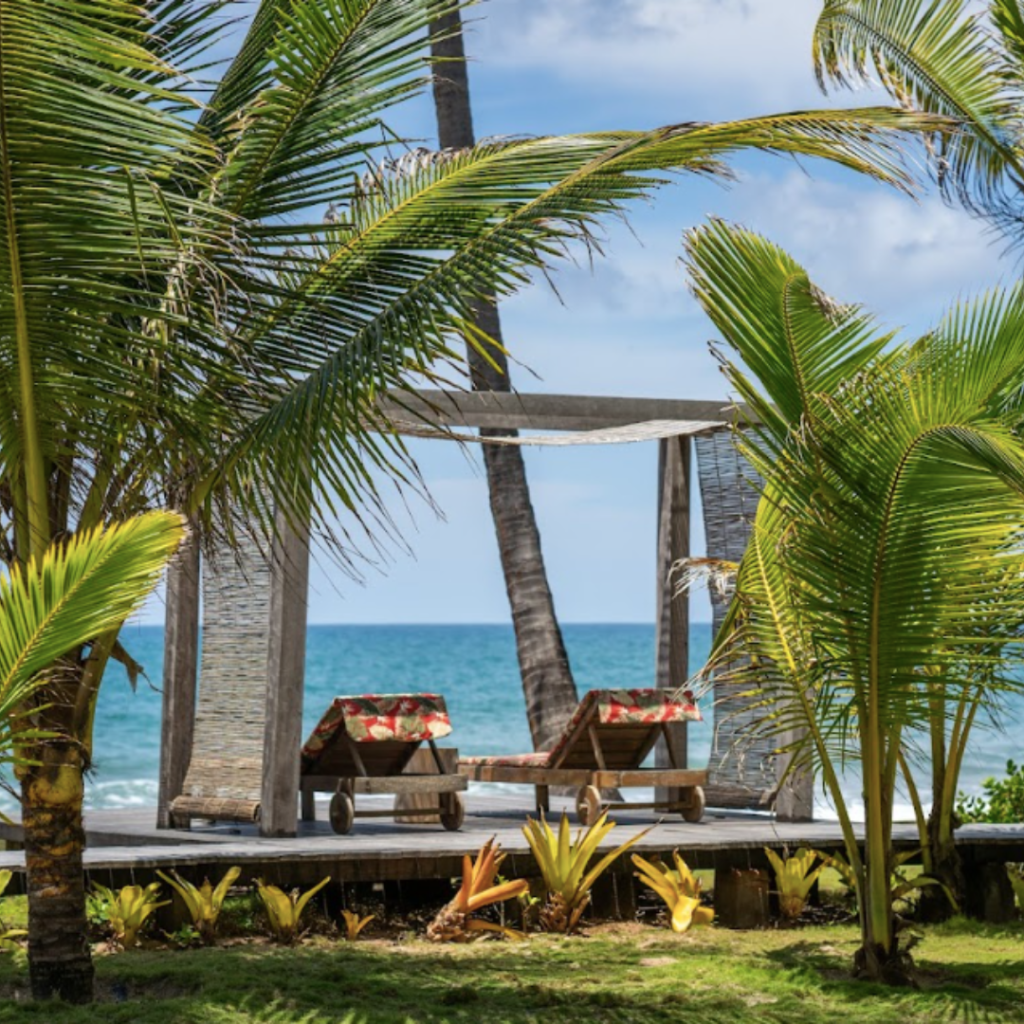 REVEILLON ENCANTO 2025 TAIPU DE FORA